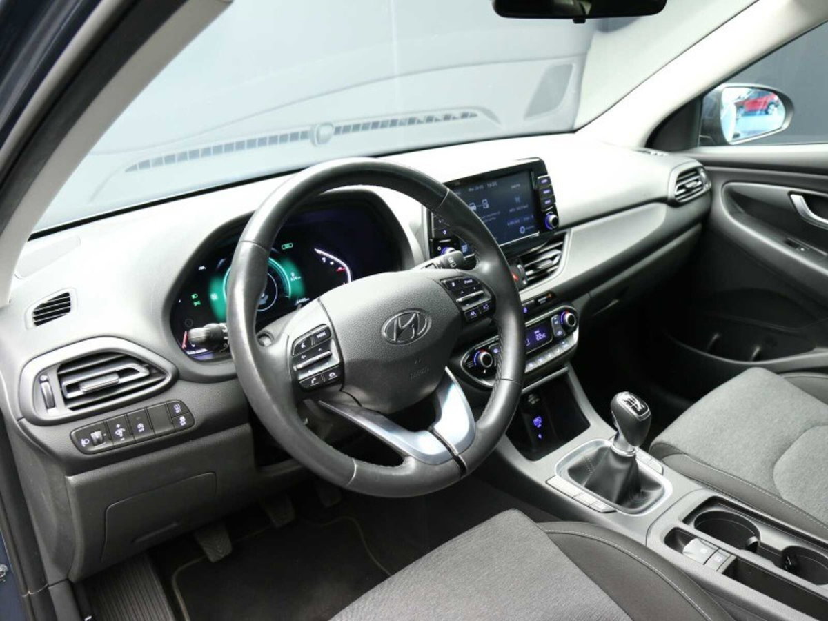 Hyundai i30 Fastback 1.0 T-GDI iMT 48V Prime (17)