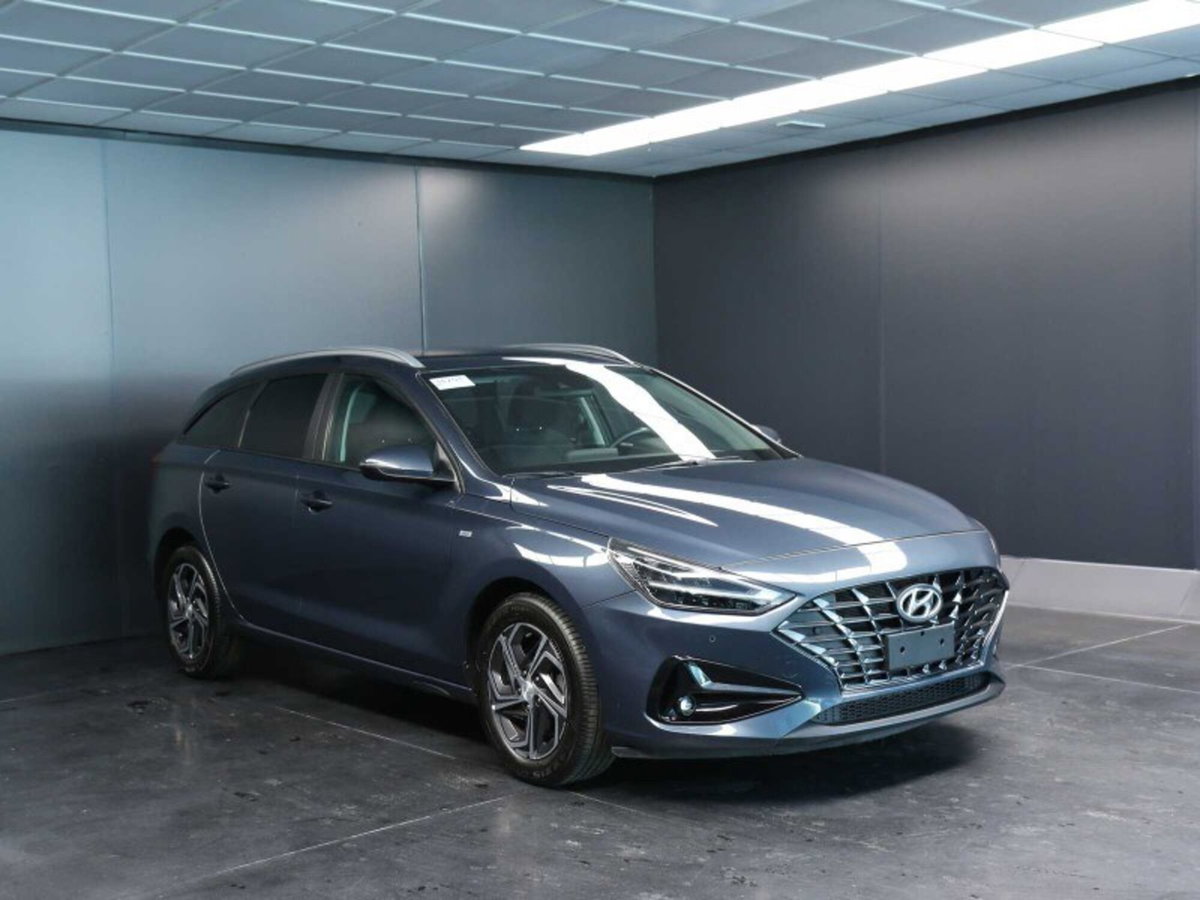 Hyundai i30 Fastback 1.0 T-GDI iMT 48V Prime (3)