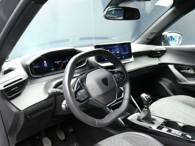 Peugeot 2008 1.2 turbo Allure 100cv (15)