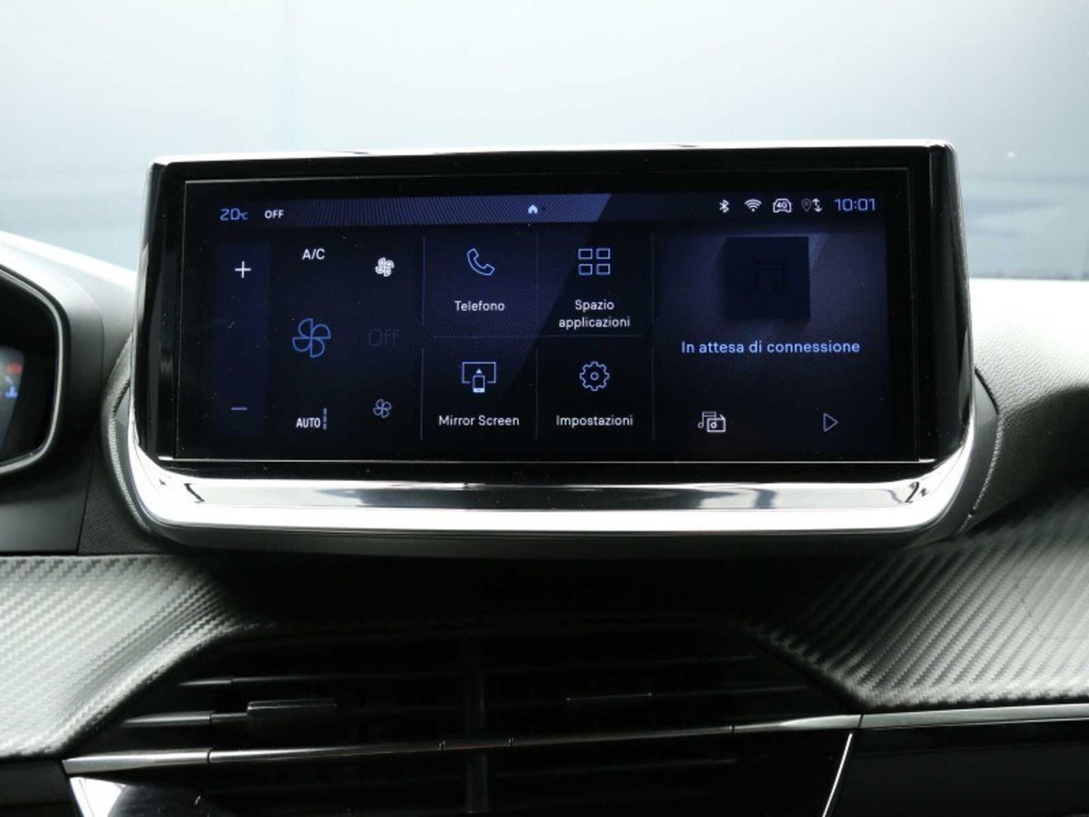 Peugeot 2008 1.2 turbo Allure 100cv (19)