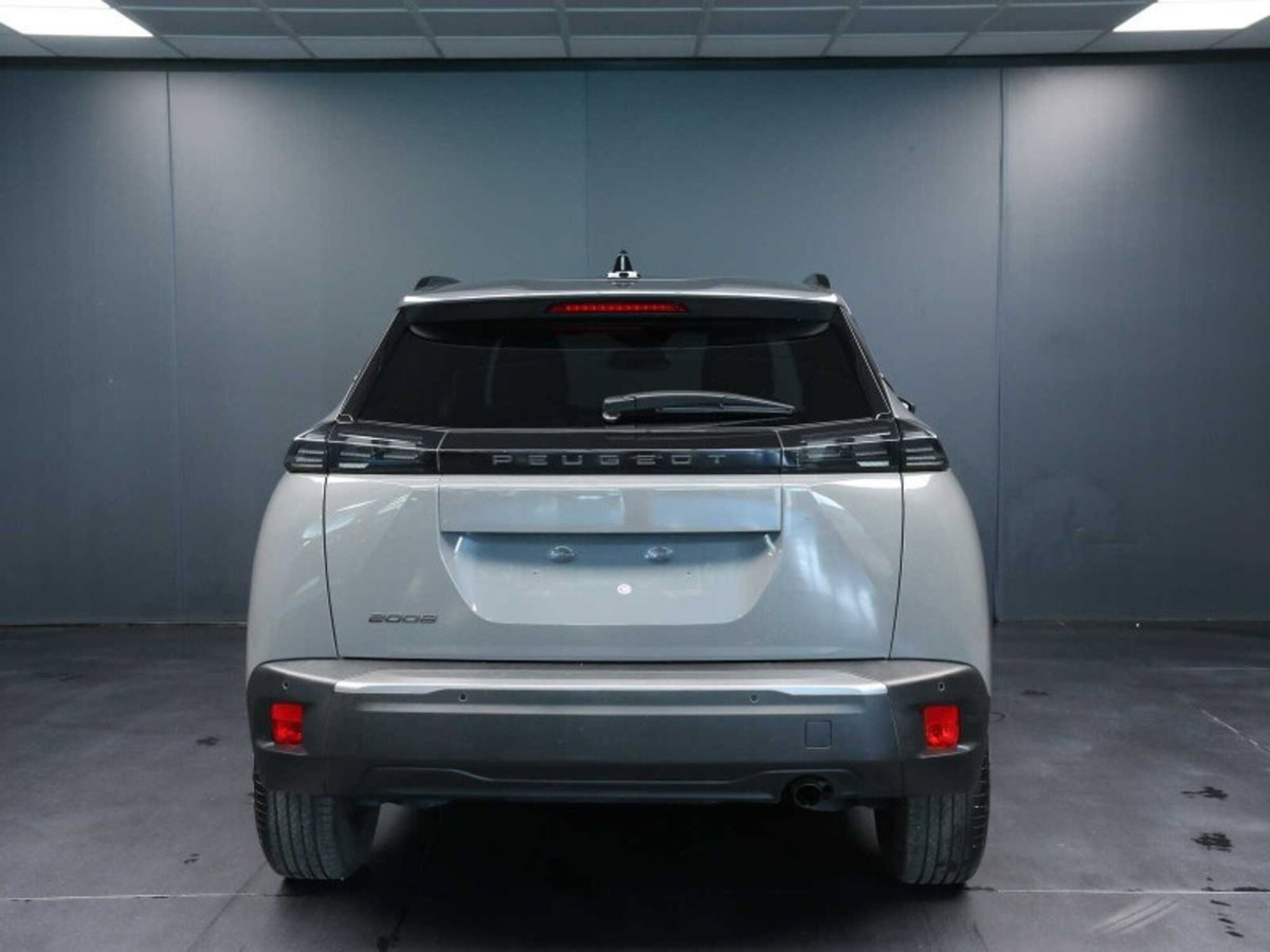 Peugeot 2008 1.2 turbo Allure 100cv (5)