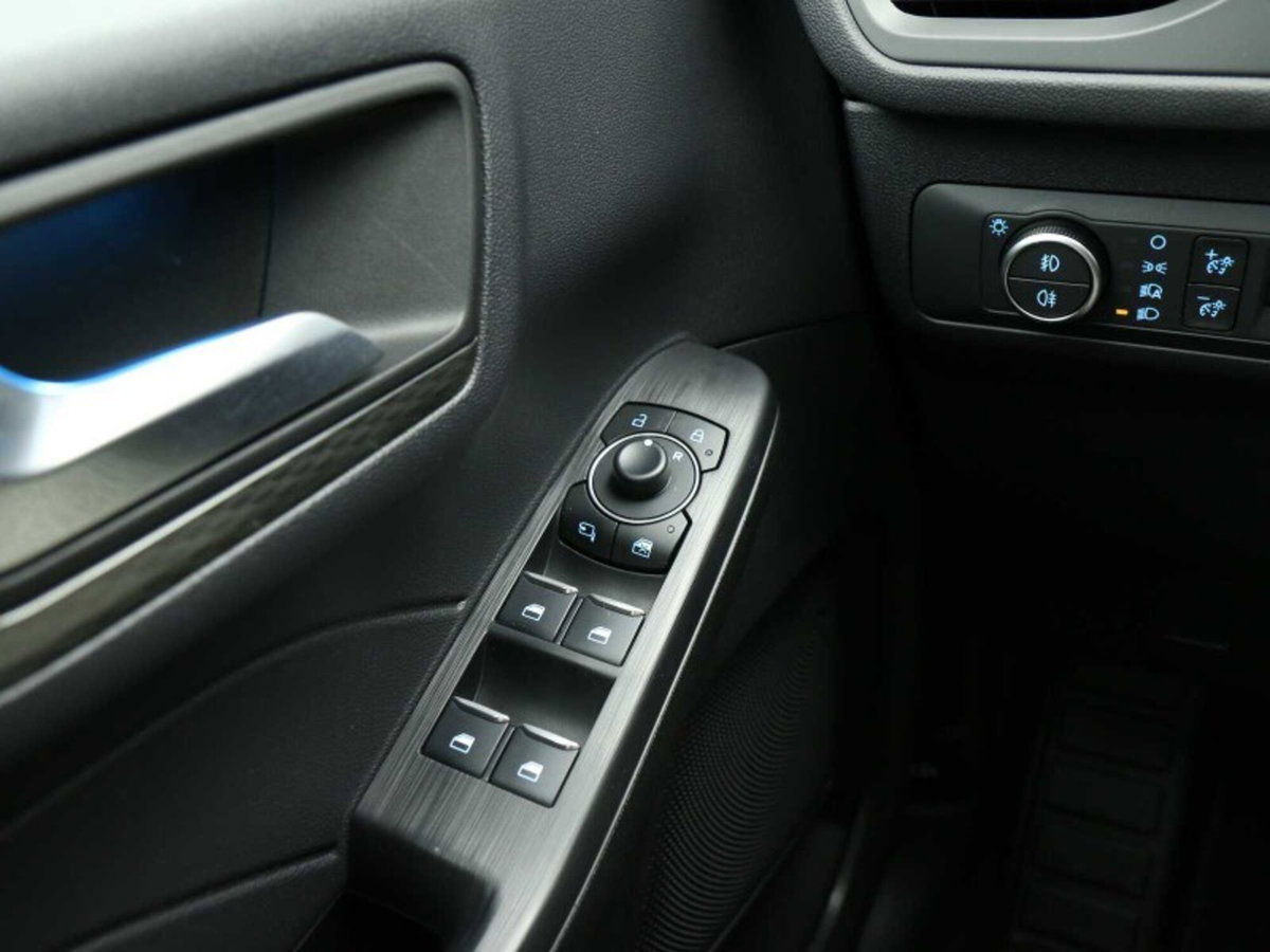 Ford Kuga 2.5 full hybrid Titanium 2wd 180cv auto (15)