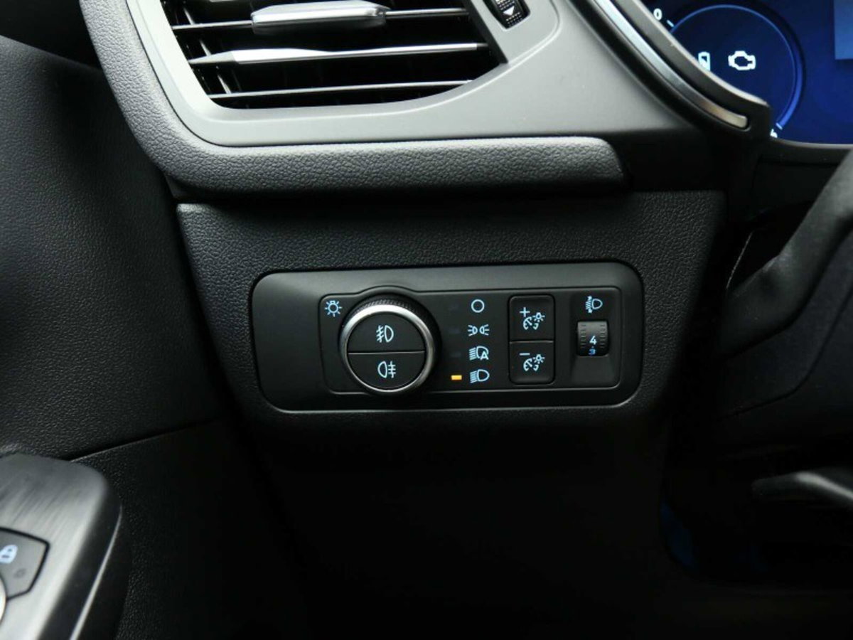 Ford Kuga 2.5 full hybrid Titanium 2wd 180cv auto (16)