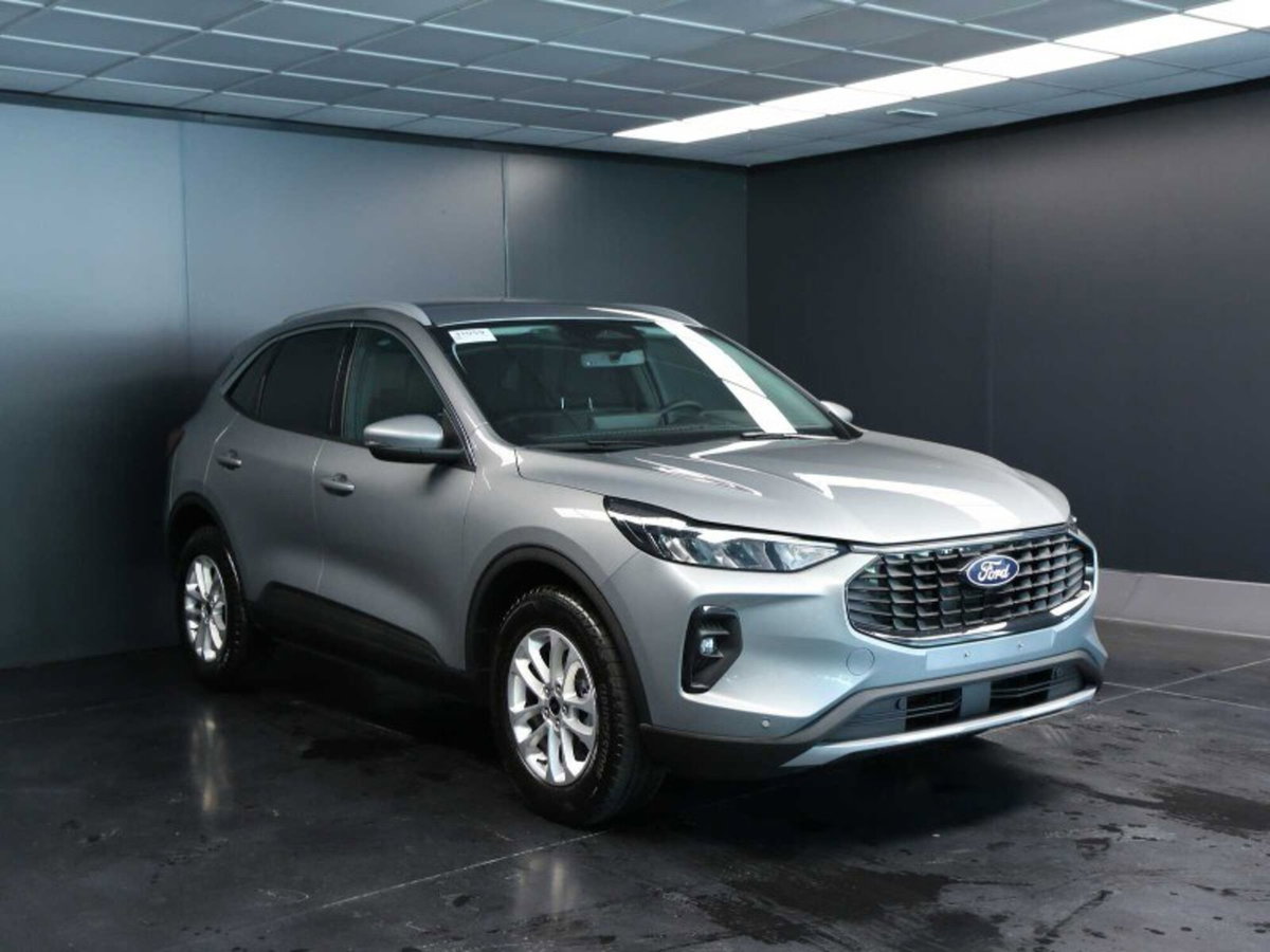 Ford Kuga 2.5 full hybrid Titanium 2wd 180cv auto (3)
