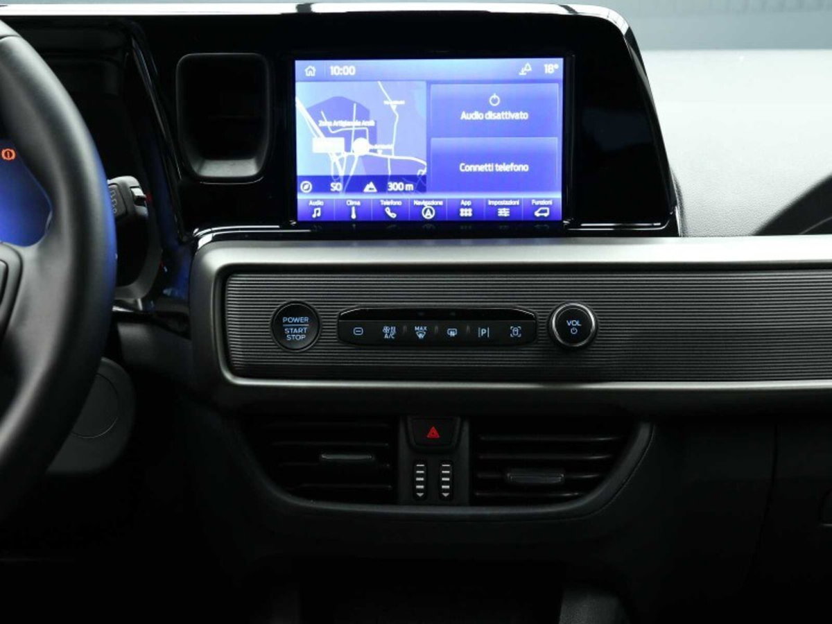 Ford Tourneo Courier 1.0 EcoBoost 100 CV Titanium (16)