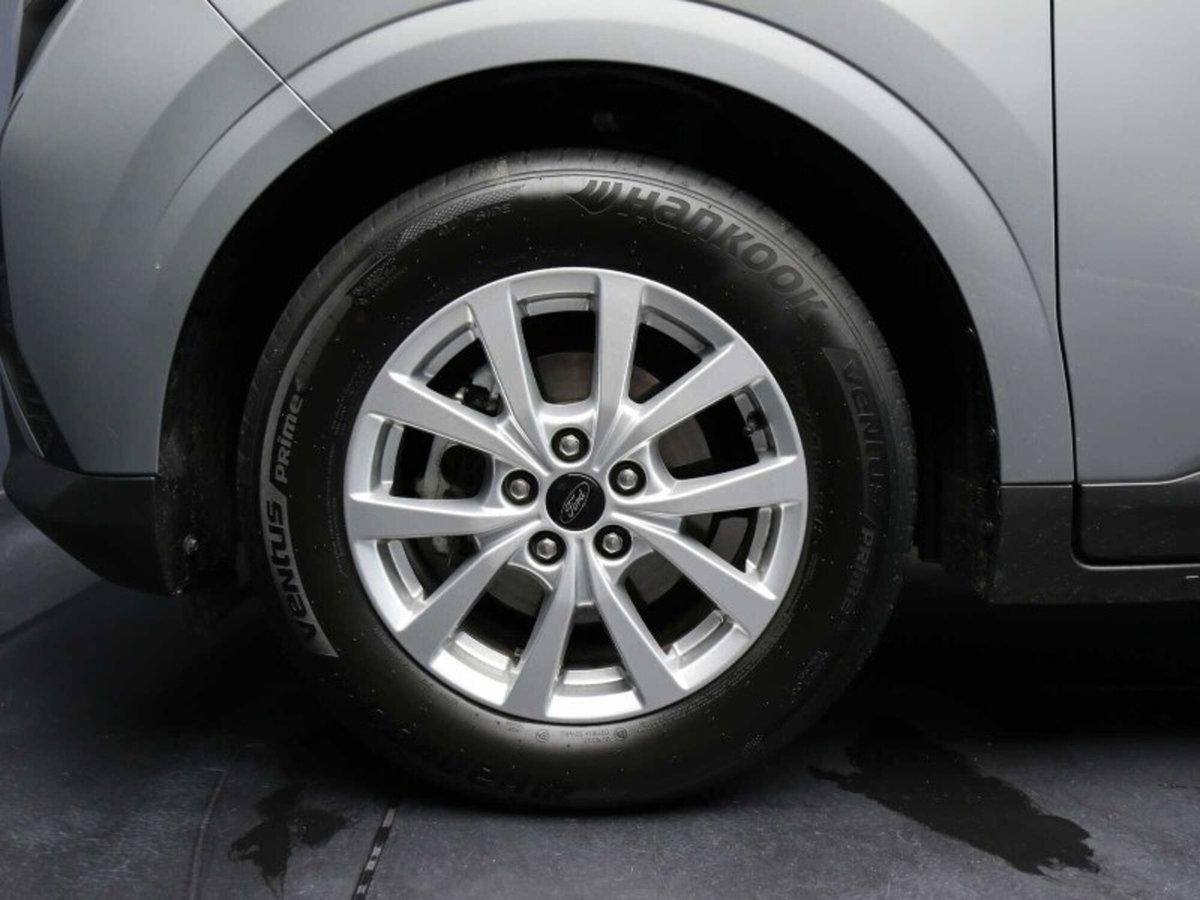 Ford Tourneo Courier 1.0 EcoBoost 100 CV Titanium (9)