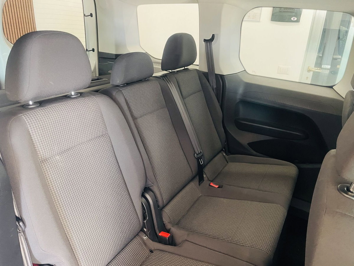 Volkswagen Veicoli Commerciali Caddy Furgone cargo maxi 2.0 tdi scr 102cv Business (10)