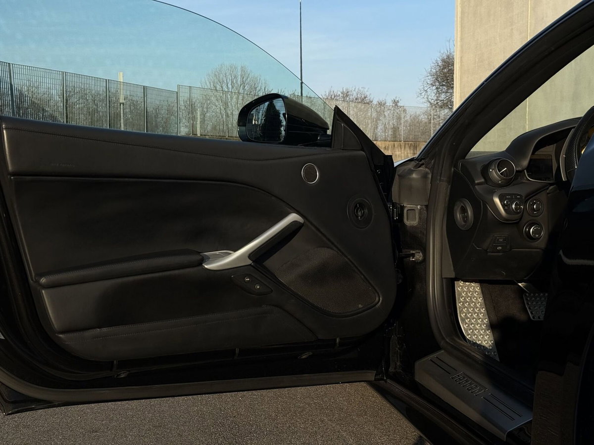 Ferrari F355 Coupé F1 berlinetta (13)