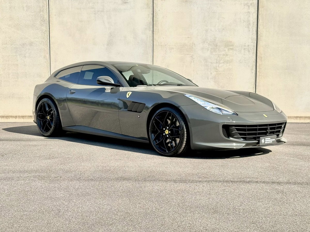 Ferrari GTC4Lusso Coupé GTC4Lusso T