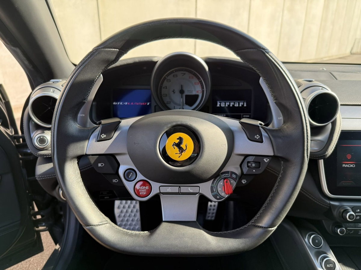 Ferrari GTC4Lusso Coupé GTC4Lusso T (12)