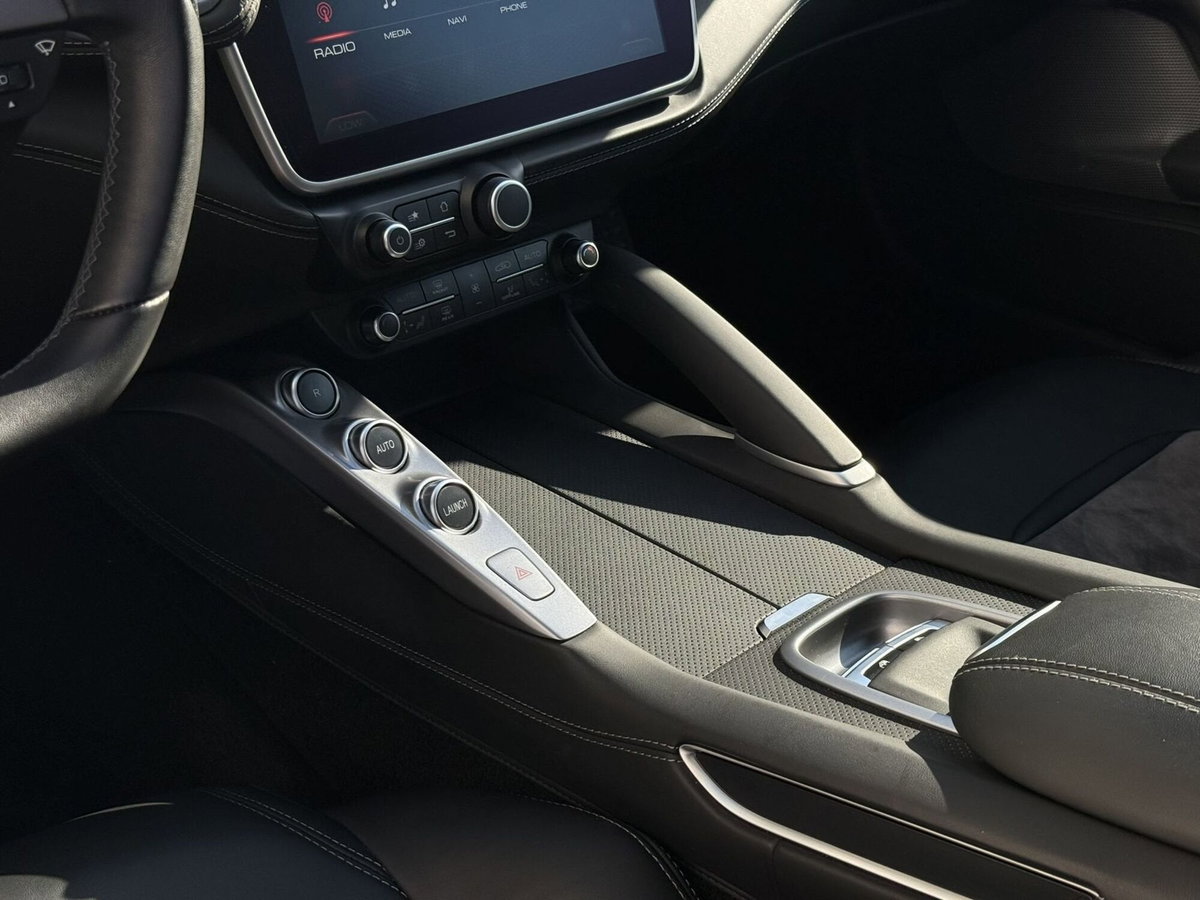 Ferrari GTC4Lusso Coupé GTC4Lusso T (13)