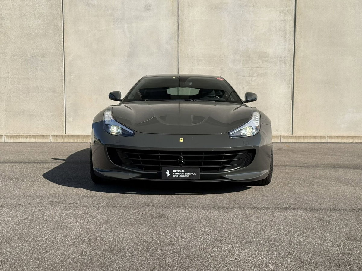 Ferrari GTC4Lusso Coupé GTC4Lusso T (2)