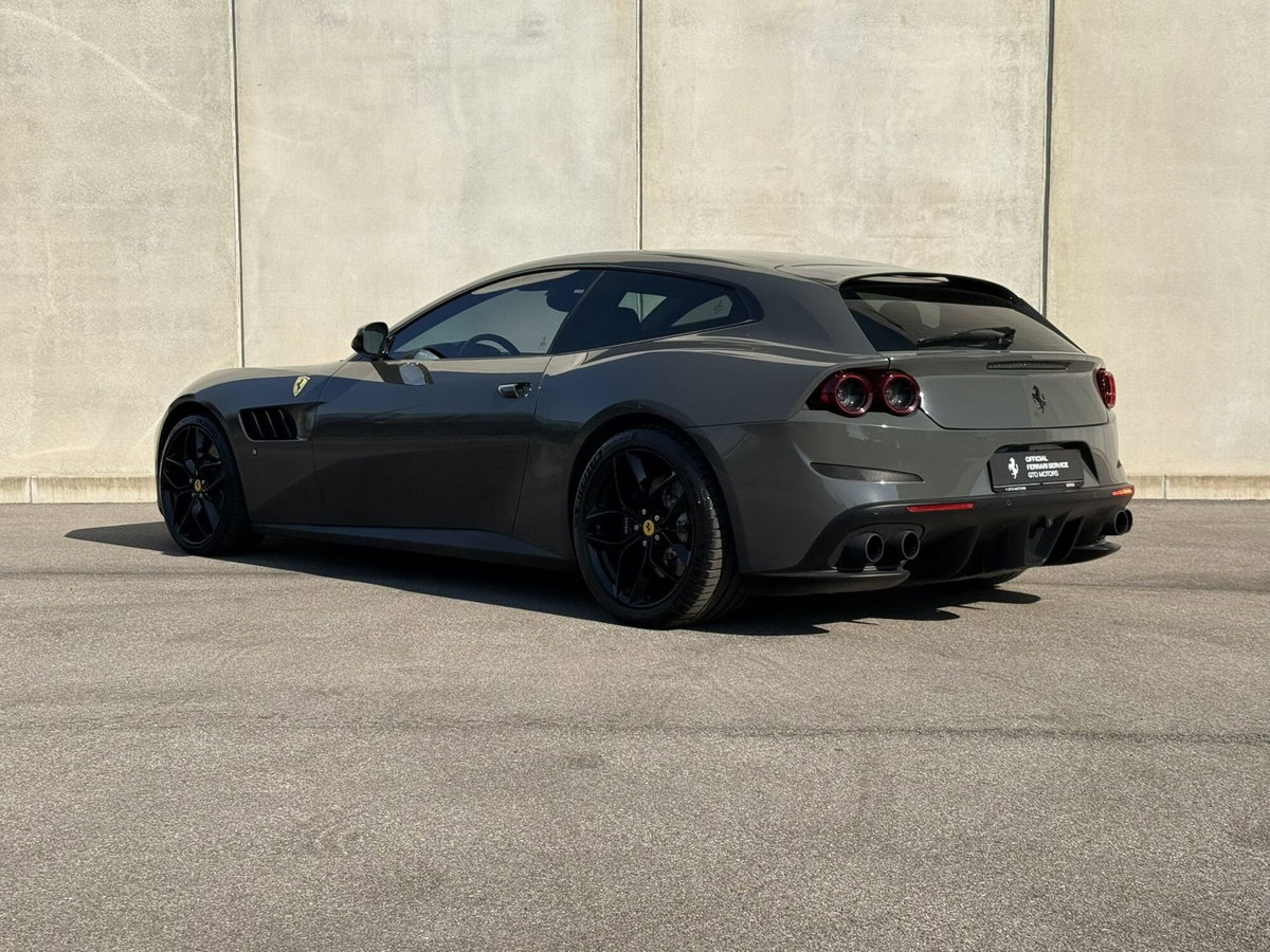 Ferrari GTC4Lusso Coupé GTC4Lusso T (4)