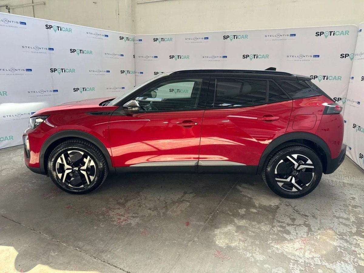 Peugeot 2008 BlueHDi 130 S&S EAT8 GT (3)