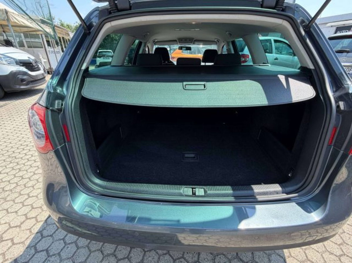 Volkswagen Passat Variant 2.0 TDI DPF 4mot. Business (2)