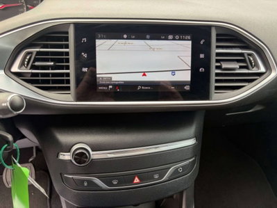 Peugeot 308 SW 1.5 bluehdi Active Pack s&s 130cv eat8 (11)