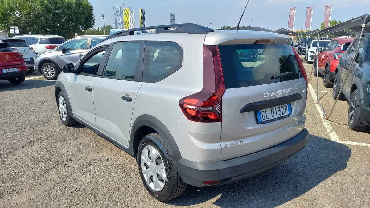 Dacia Jogger 1.0 tce Essential Gpl 100cv (3)