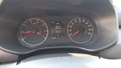 Dacia Jogger 1.0 tce Essential Gpl 100cv (9)