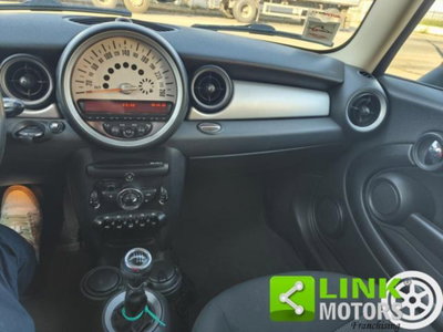 MINI Mini 1.6 16V Cooper D (12)