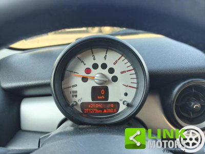 MINI Mini 1.6 16V Cooper D (13)