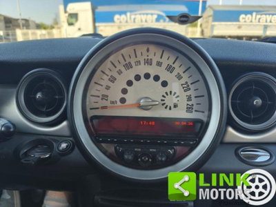 MINI Mini 1.6 16V Cooper D (14)