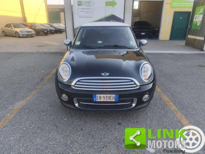 MINI Mini 1.6 16V Cooper D (2)