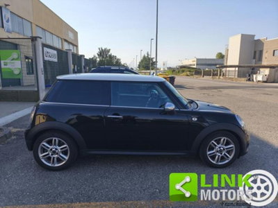 MINI Mini 1.6 16V Cooper D (4)