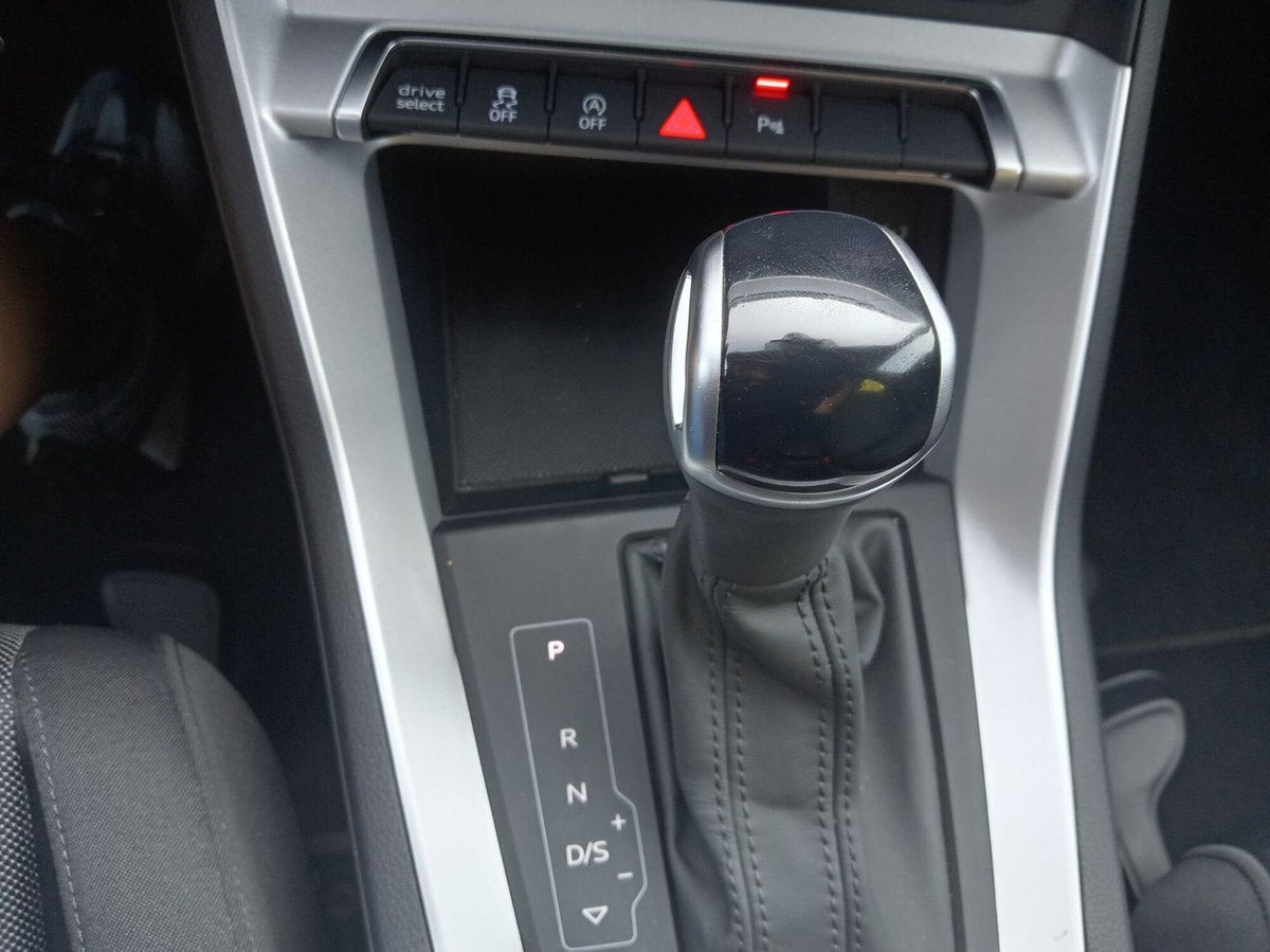 Audi Q3 Sportback 35 TDI quattro S tronic Business Plus (16)