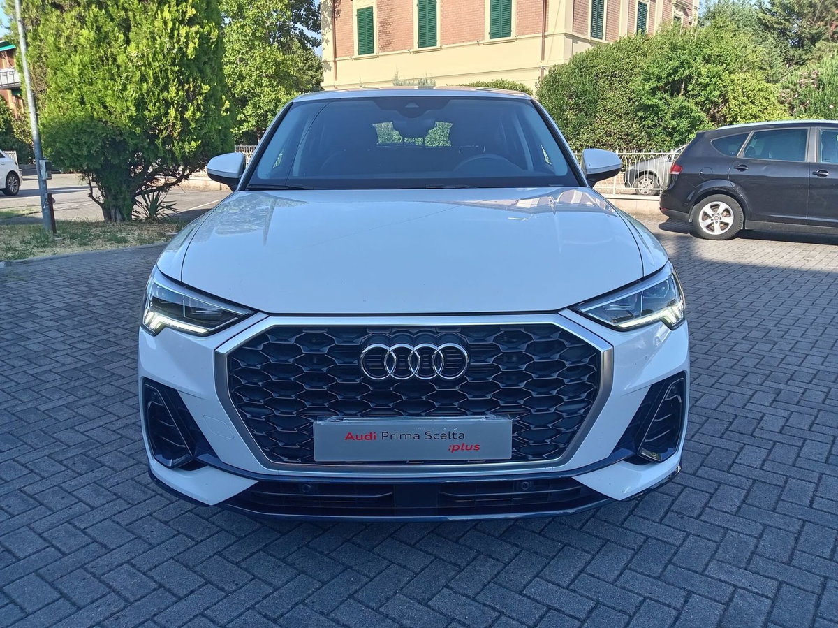 Audi Q3 Sportback 35 TDI quattro S tronic Business Plus (5)