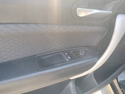 BMW Serie 1 116d 5p. Sport (10)
