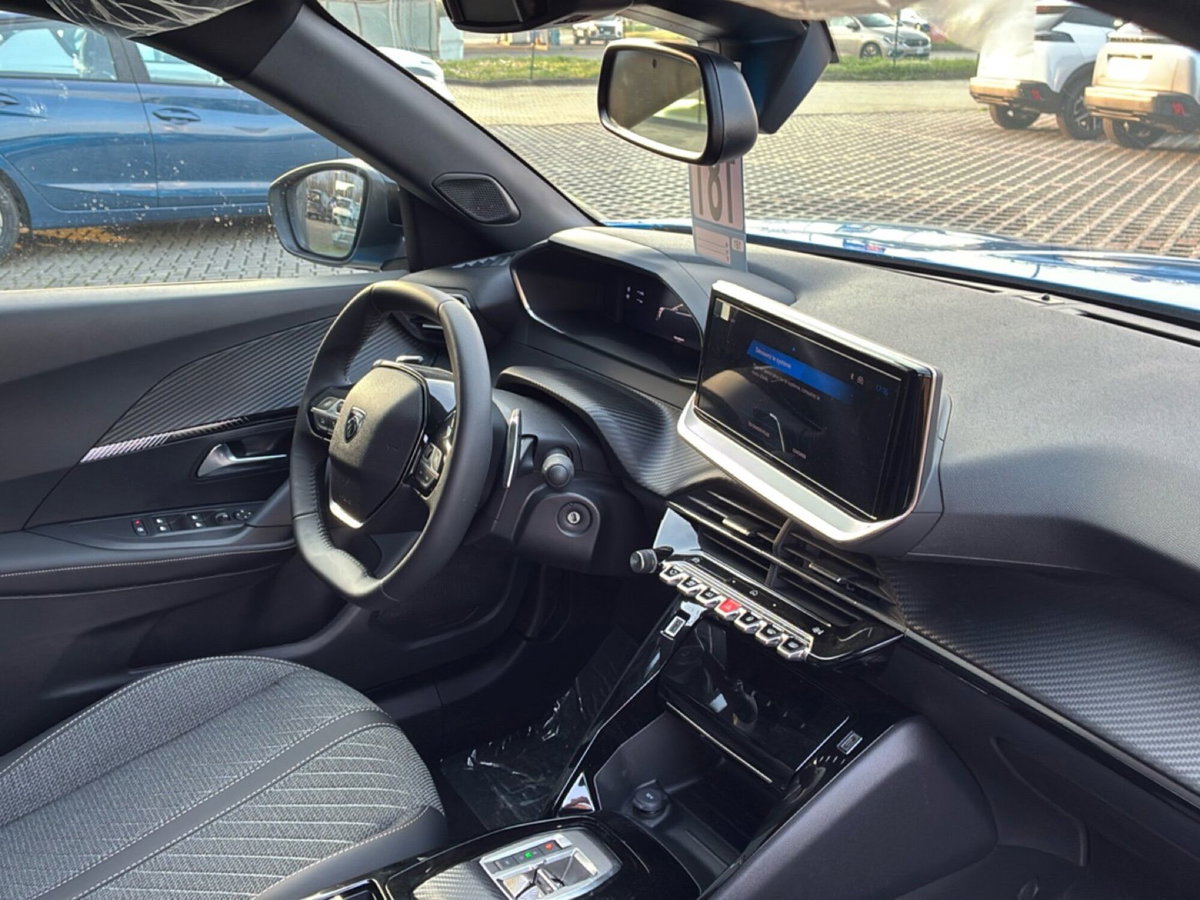 Peugeot 2008 1.2 hybrid Allure 145cv e-dcs6 (12)