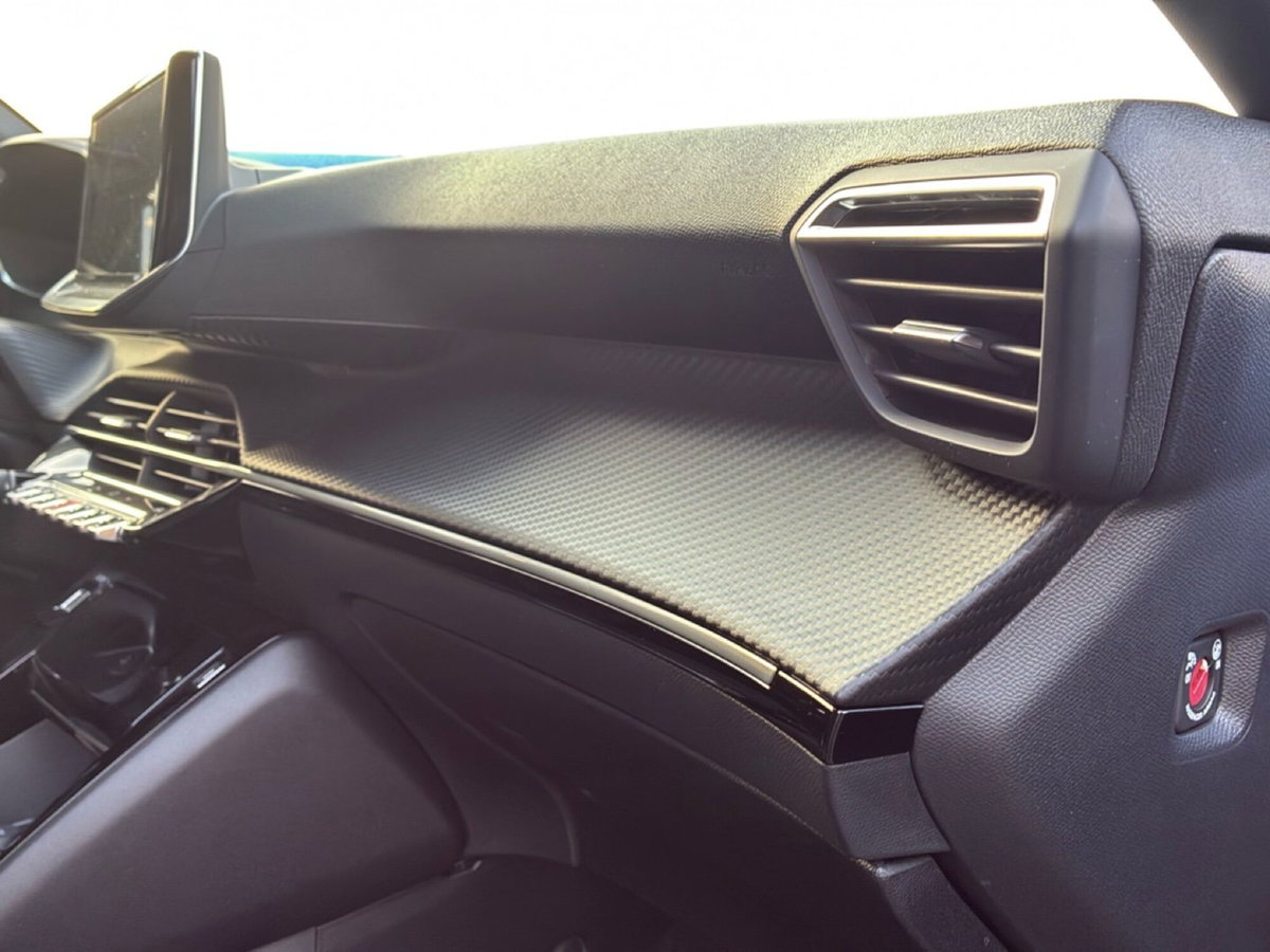 Peugeot 2008 1.2 hybrid Allure 145cv e-dcs6 (13)