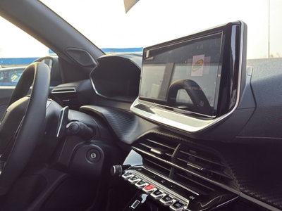 Peugeot 2008 1.2 hybrid Allure 145cv e-dcs6 (14)