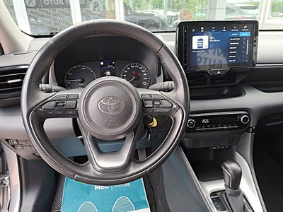 Toyota Yaris Active (11)