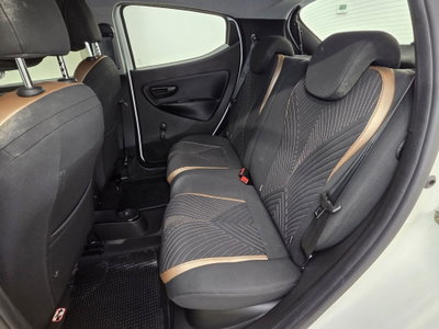 Lancia Ypsilon 1.0 FireFly 5 porte S&S Hybrid Alberta Ferretti (11)