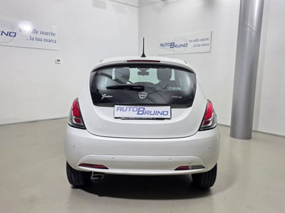 Lancia Ypsilon 1.0 FireFly 5 porte S&S Hybrid Alberta Ferretti (6)