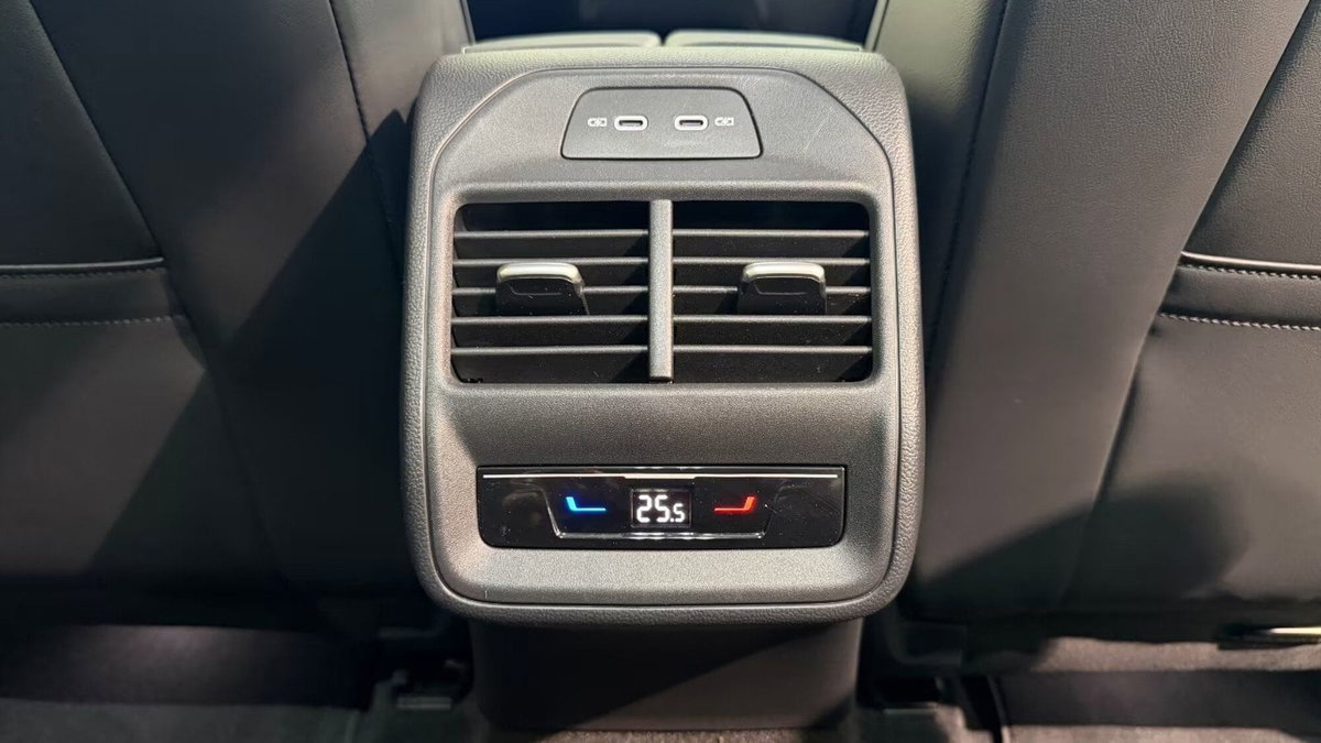 Volkswagen Passat Variant 2.0 TDI SCR EVO Business (10)