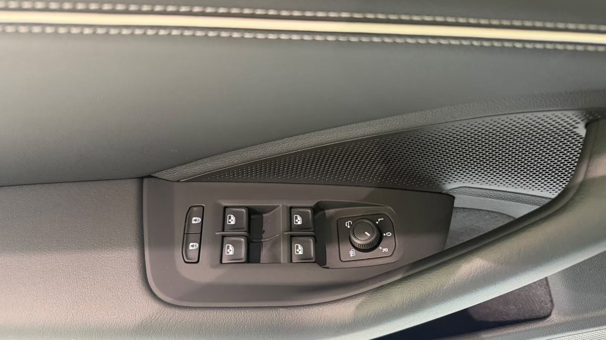 Volkswagen Passat Variant 2.0 TDI SCR EVO Business (13)