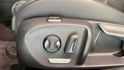Volkswagen Passat Variant 2.0 TDI SCR EVO Business (14)