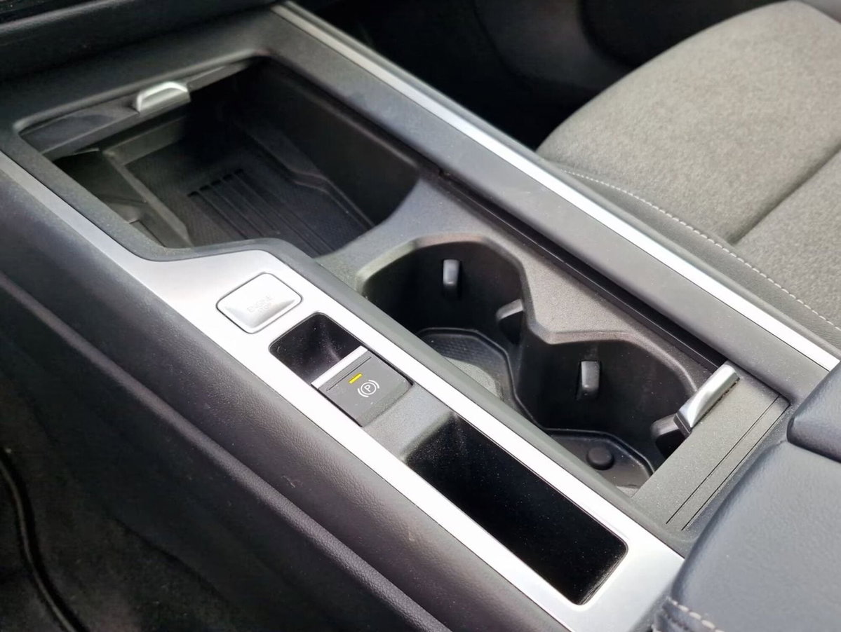 Volkswagen Passat Variant 1.5 TSI ACT DSG Business (5)