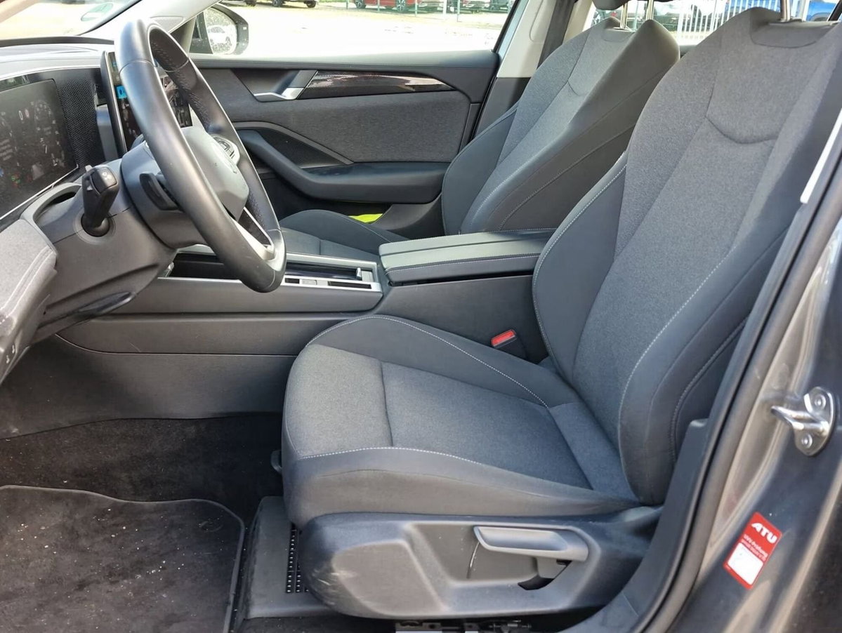 Volkswagen Passat Variant 1.5 TSI ACT DSG Business (7)