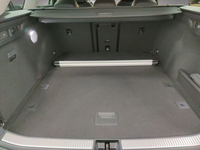 Volkswagen Passat Variant 2.0 TDI SCR EVO Business (6)