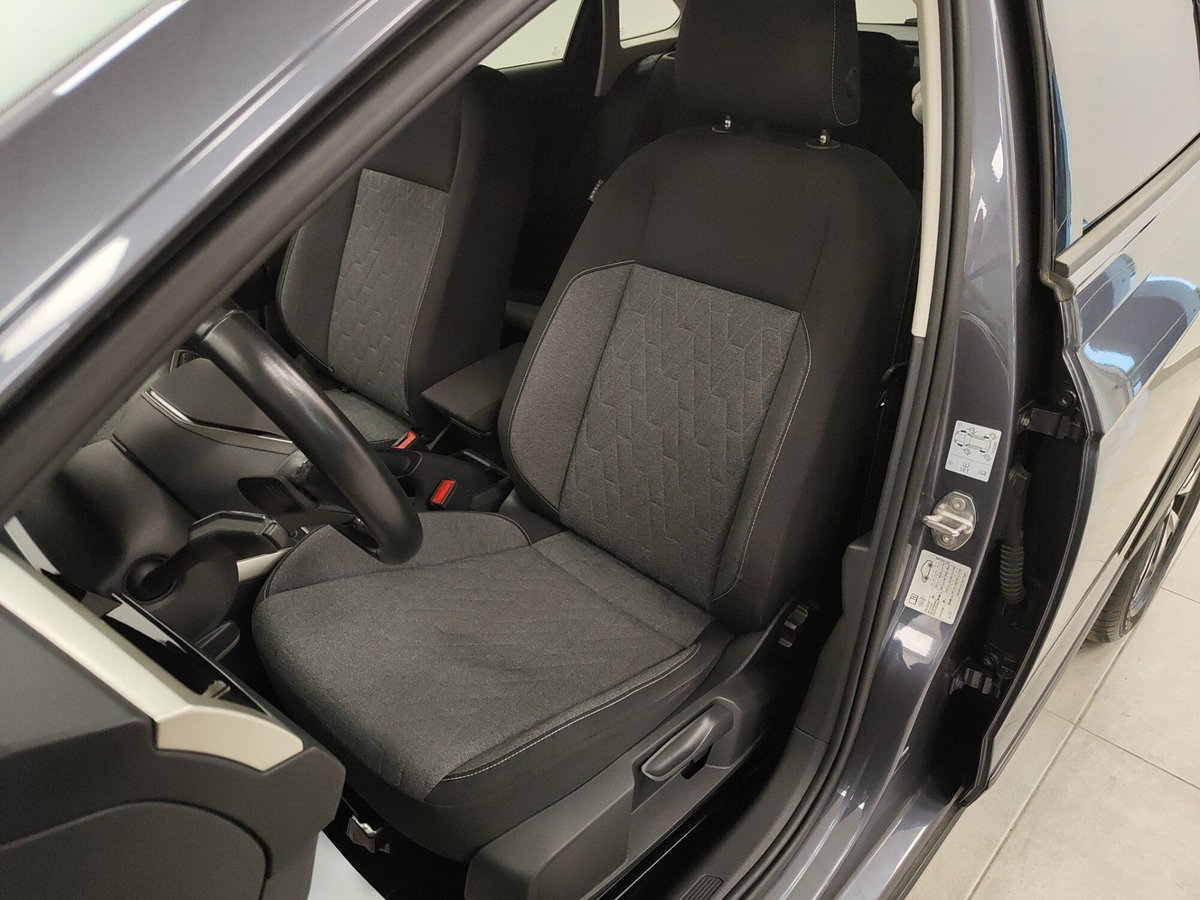 Volkswagen Taigo 1.0 tsi Edition 110cv (4)