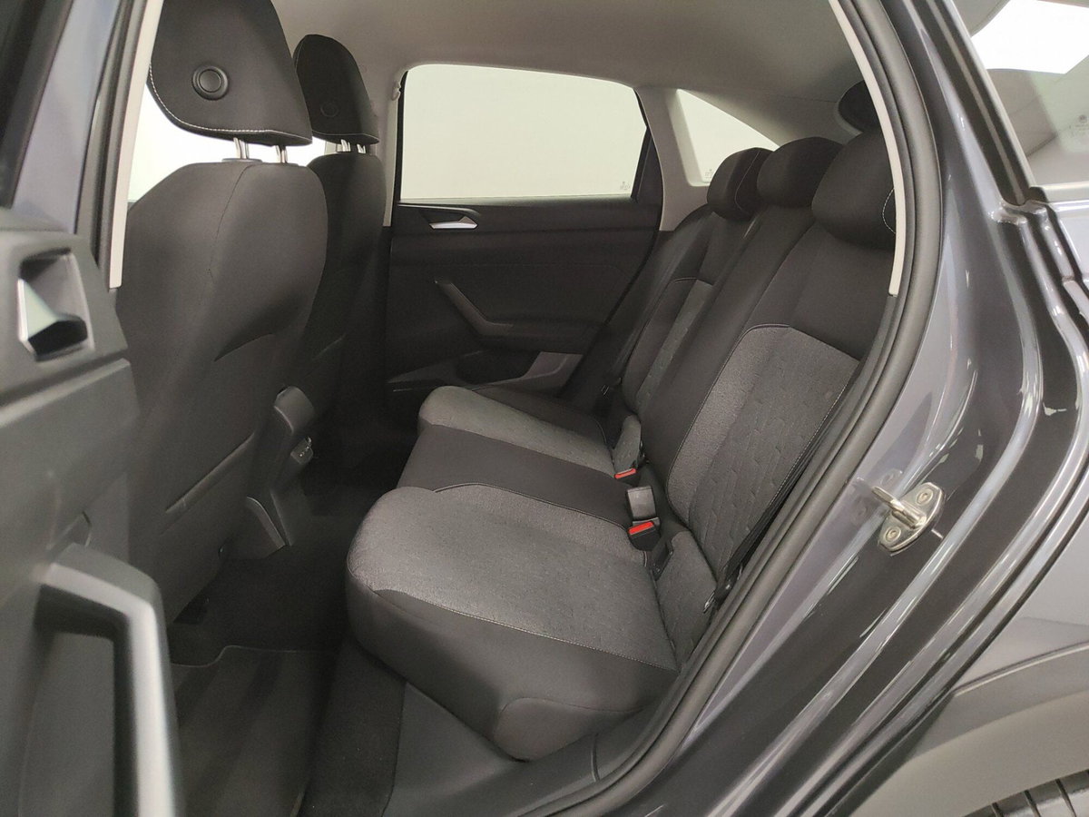 Volkswagen Taigo 1.0 tsi Edition 110cv (6)