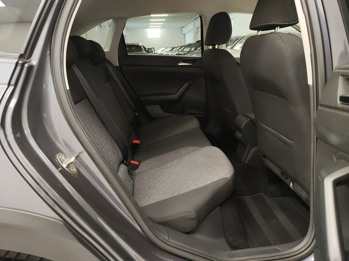 Volkswagen Taigo 1.0 tsi Edition 110cv (7)