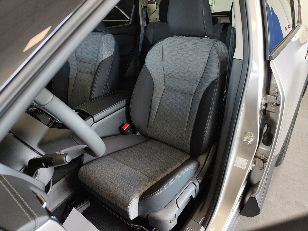 Nissan X-Trail 1.5 e-power N-Connecta e-4orce 4wd auto (4)