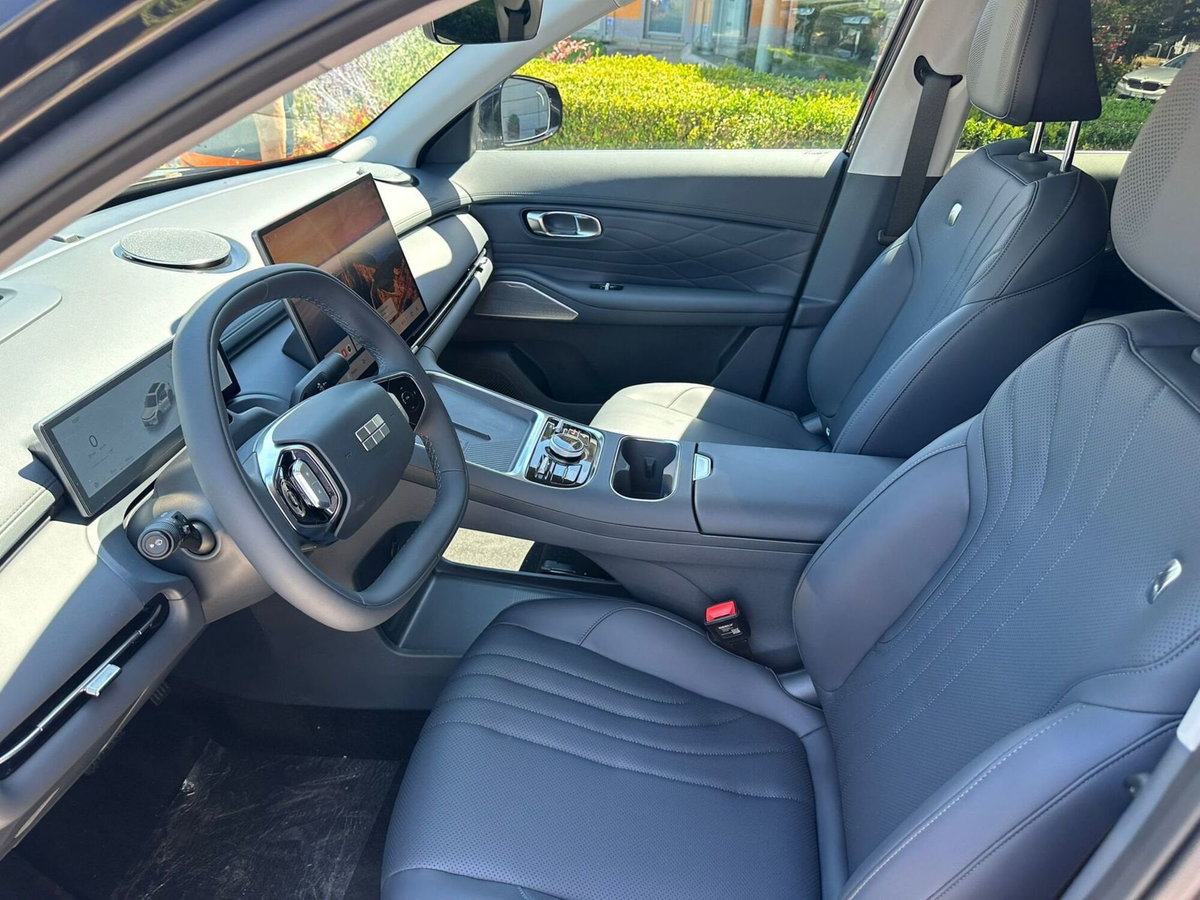 Geely Starray Starray EM-i 1.5 phev Launch Edition auto (15)