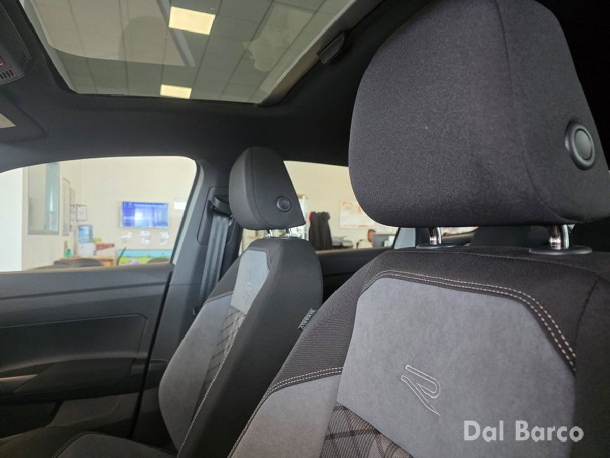 Volkswagen Taigo 1.0 tsi R-Line 115cv dsg (13)