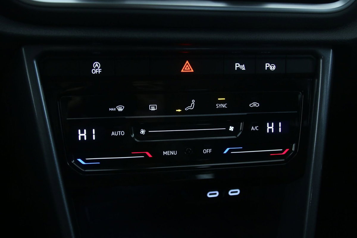 Volkswagen T-Roc 2.0 tdi Style 115cv (18)