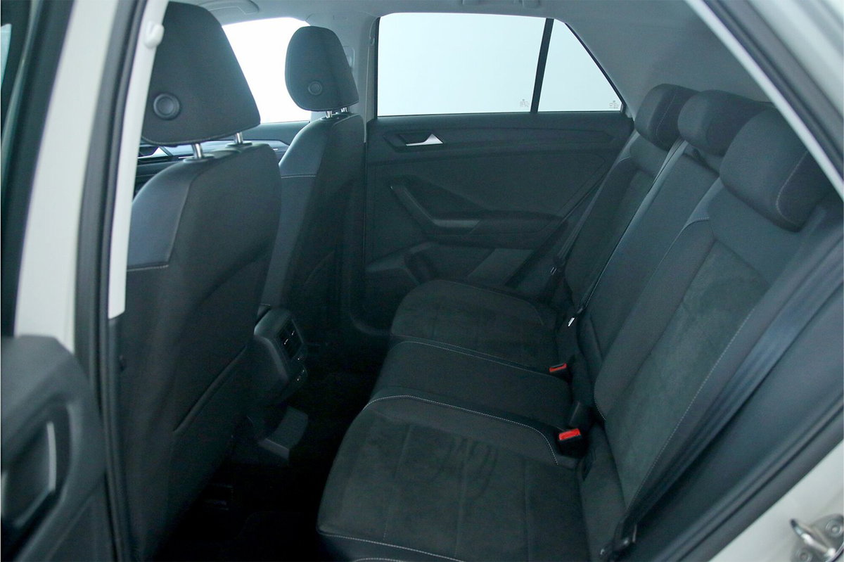 Volkswagen T-Roc 2.0 tdi Style 115cv (8)